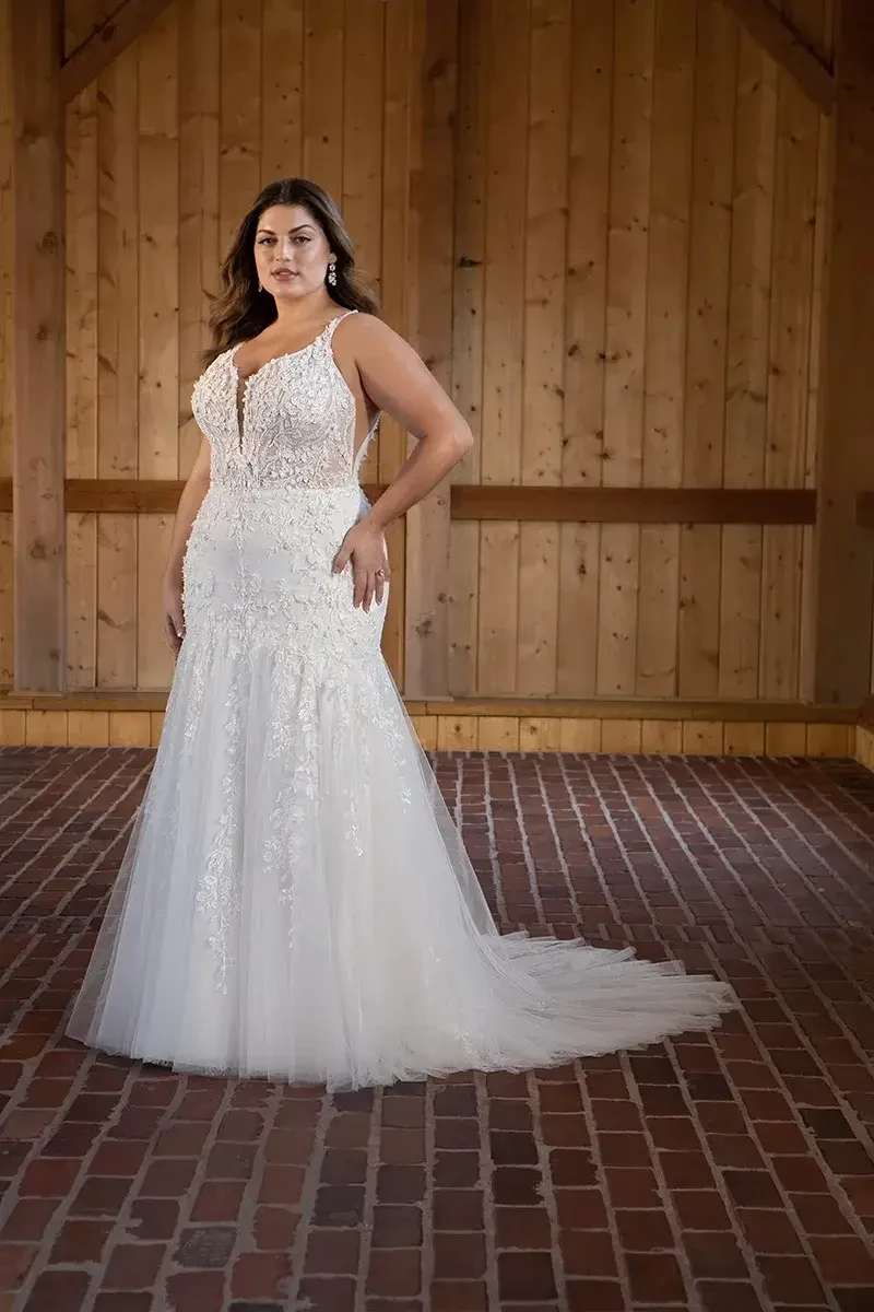 Plus Size Bridal Perfection: Trending Essense of Australia Styles for 2026 Image