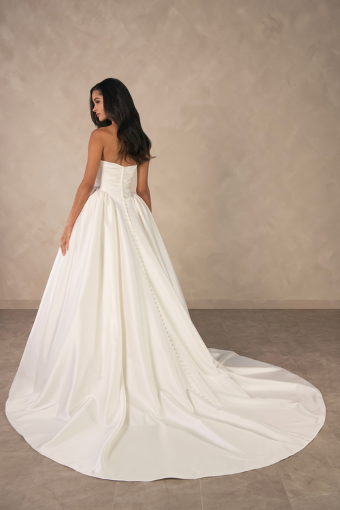 Essense of Australia D4602 #1 Ivory thumbnail